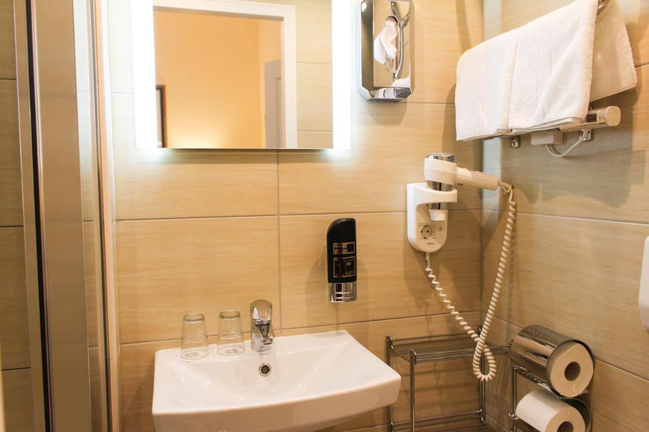 Private Comfort Stephansplatz - Self Check In Viena Exterior foto
