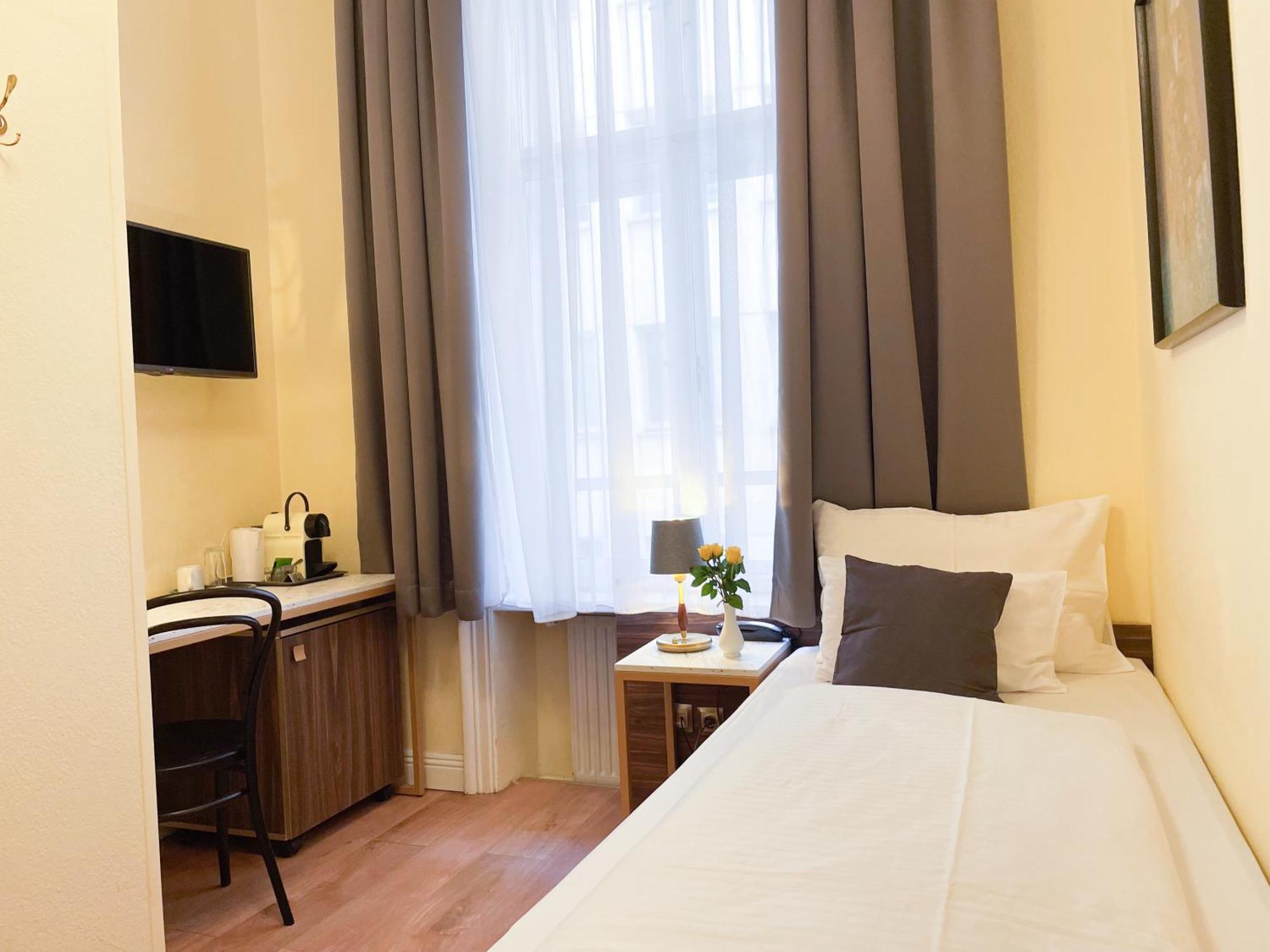 Private Comfort Stephansplatz - Self Check In Viena Exterior foto