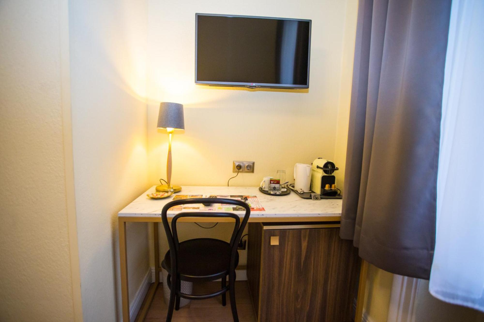 Private Comfort Stephansplatz - Self Check In Viena Exterior foto